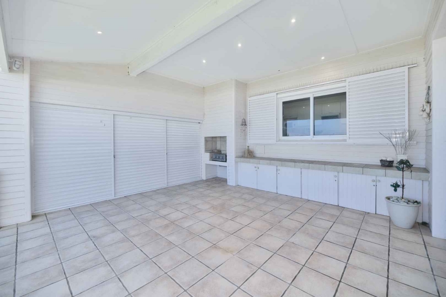 To Let 4 Bedroom Property for Rent in Vermont Western Cape